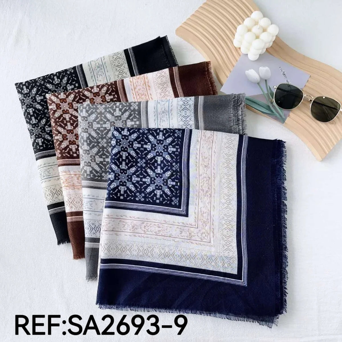 Grand Foulard Carré Ethnique Motif Géométrique à Franges (x6)