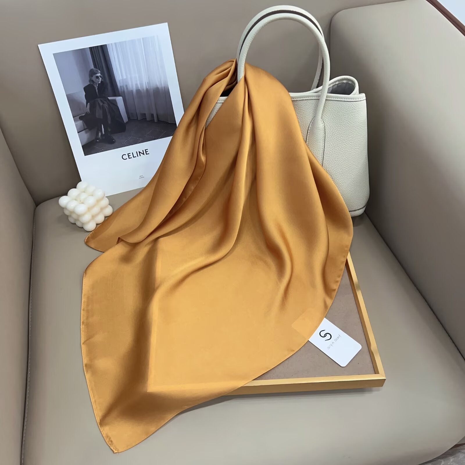 Foulard carré satin soie (x12)