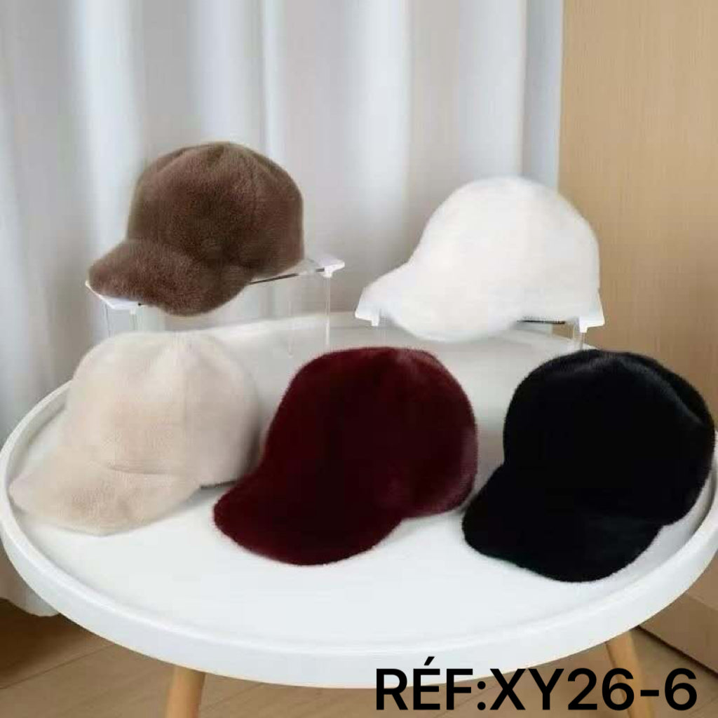 Casquette en fausse fourrure (x12)