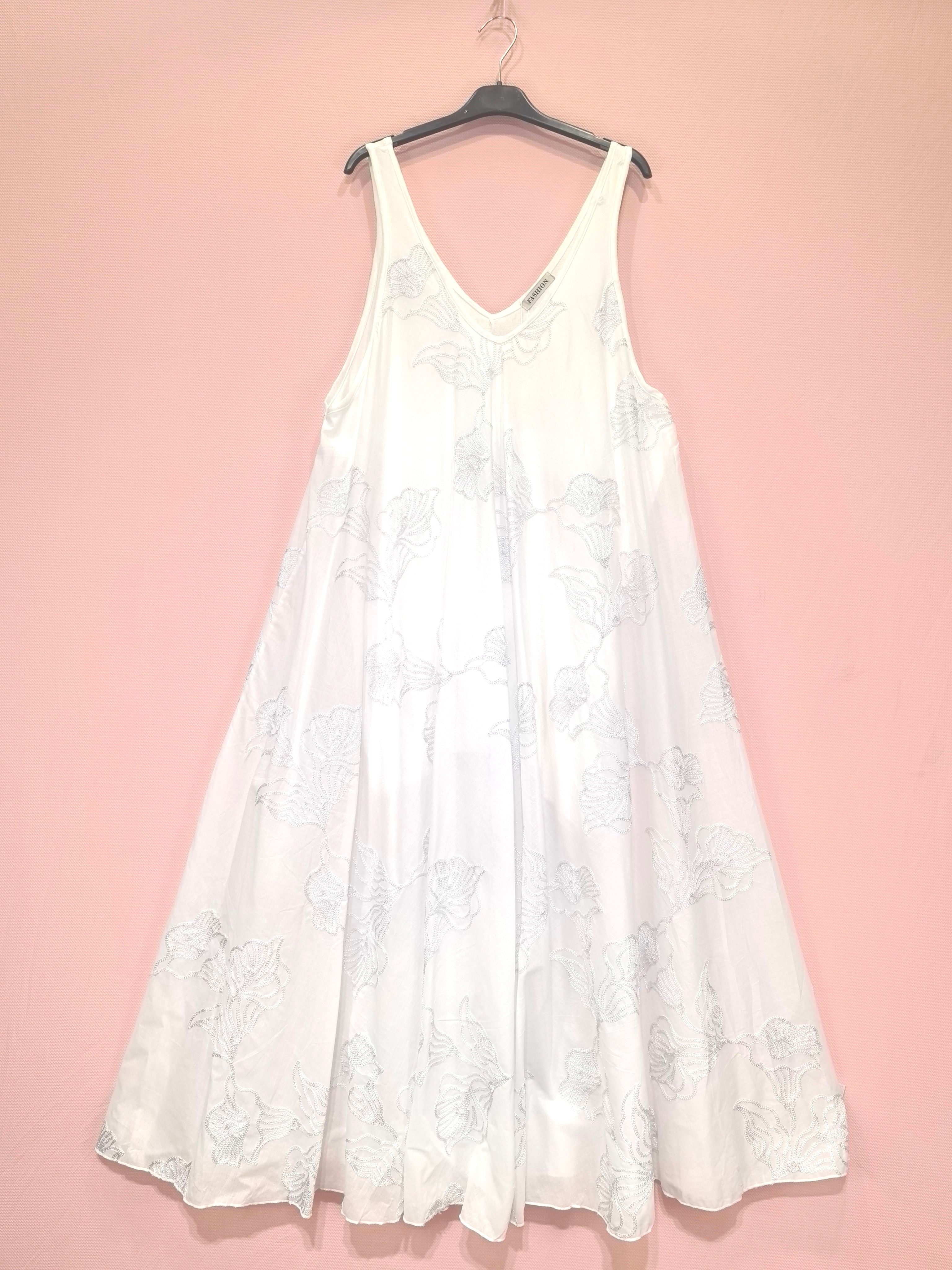 Robe longue ample en bretelle(x6)