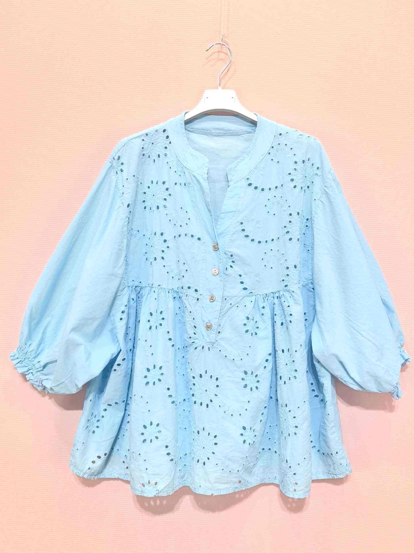 Blouse ample brodée manches bouffantes(x8)