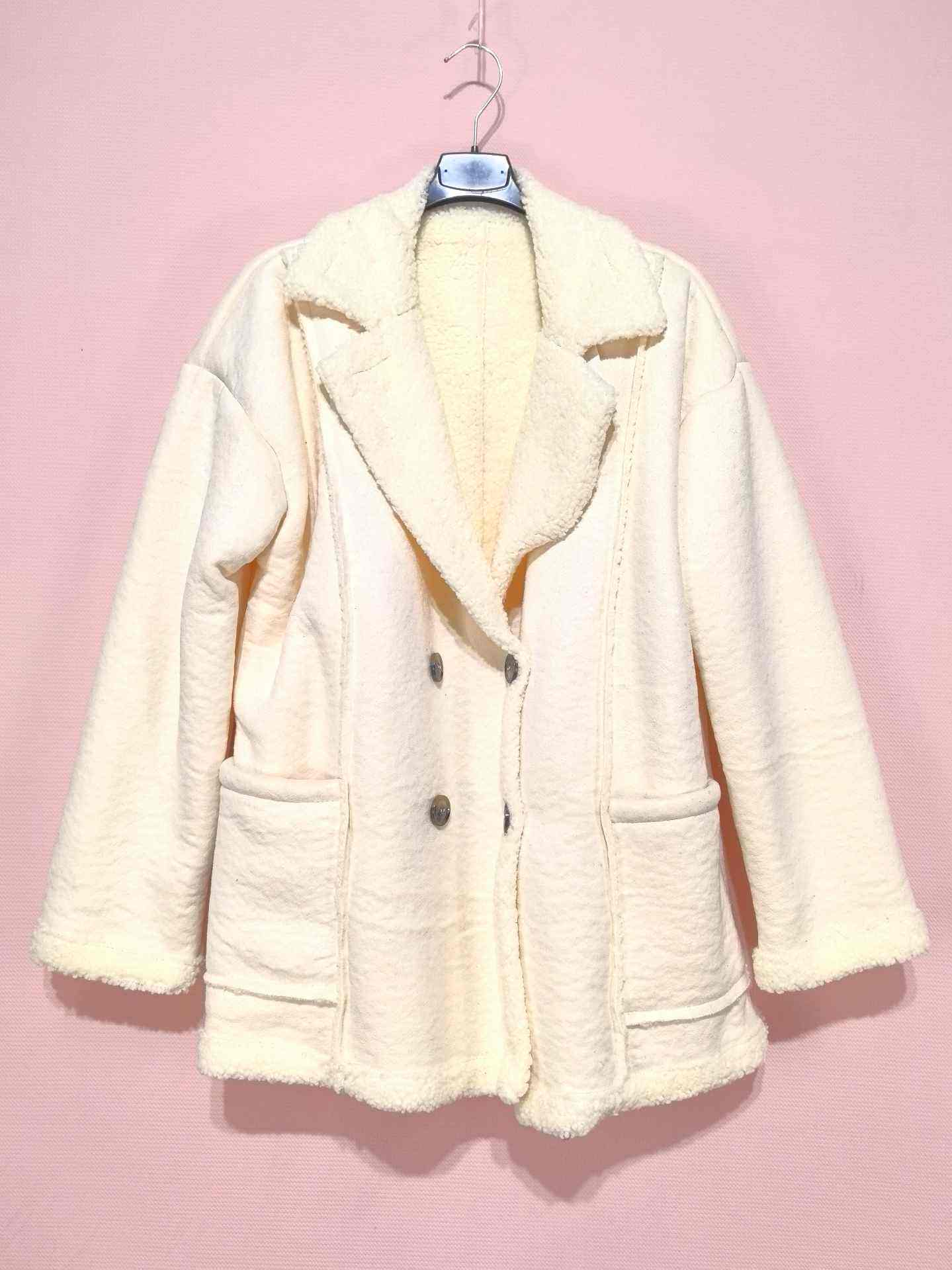 Manteau avec 4 boutons (x3)