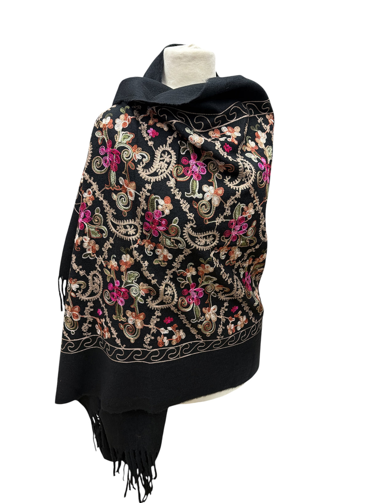Grande écharpe‑châle à broderies florales colorées. (X10)