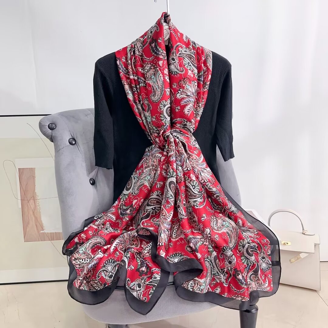 Foulards touche soie motif mélange(x12)