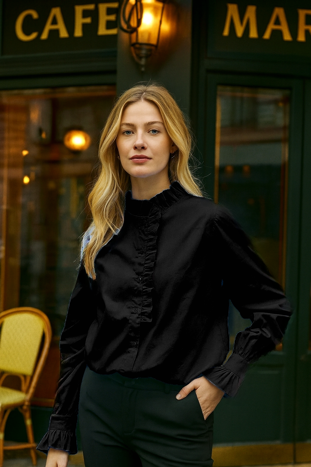 Chemise col volanté