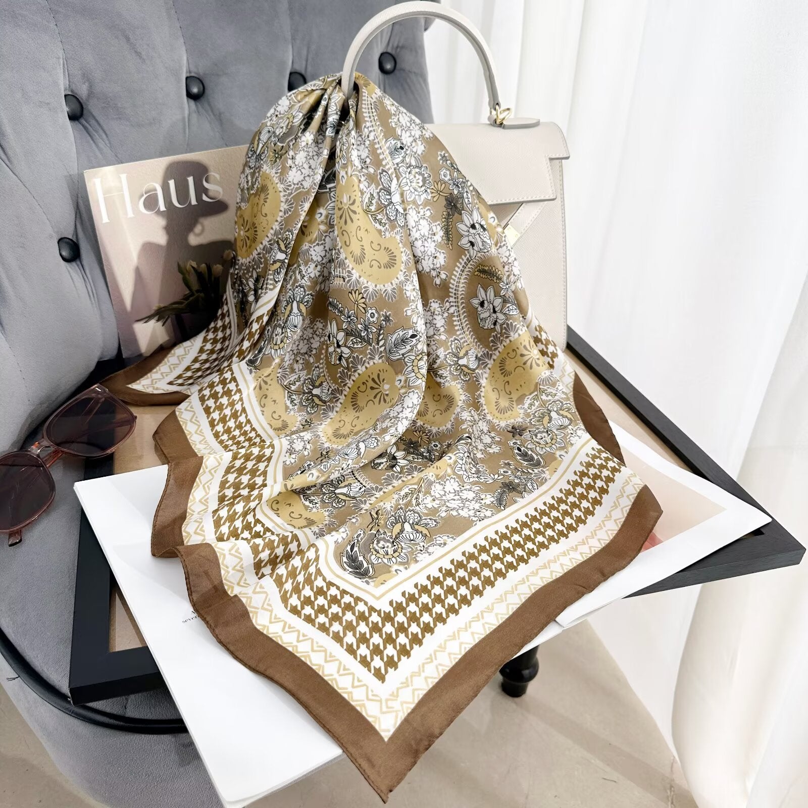 Foulard Carré touche soie 70cmx70cm (x12)#60