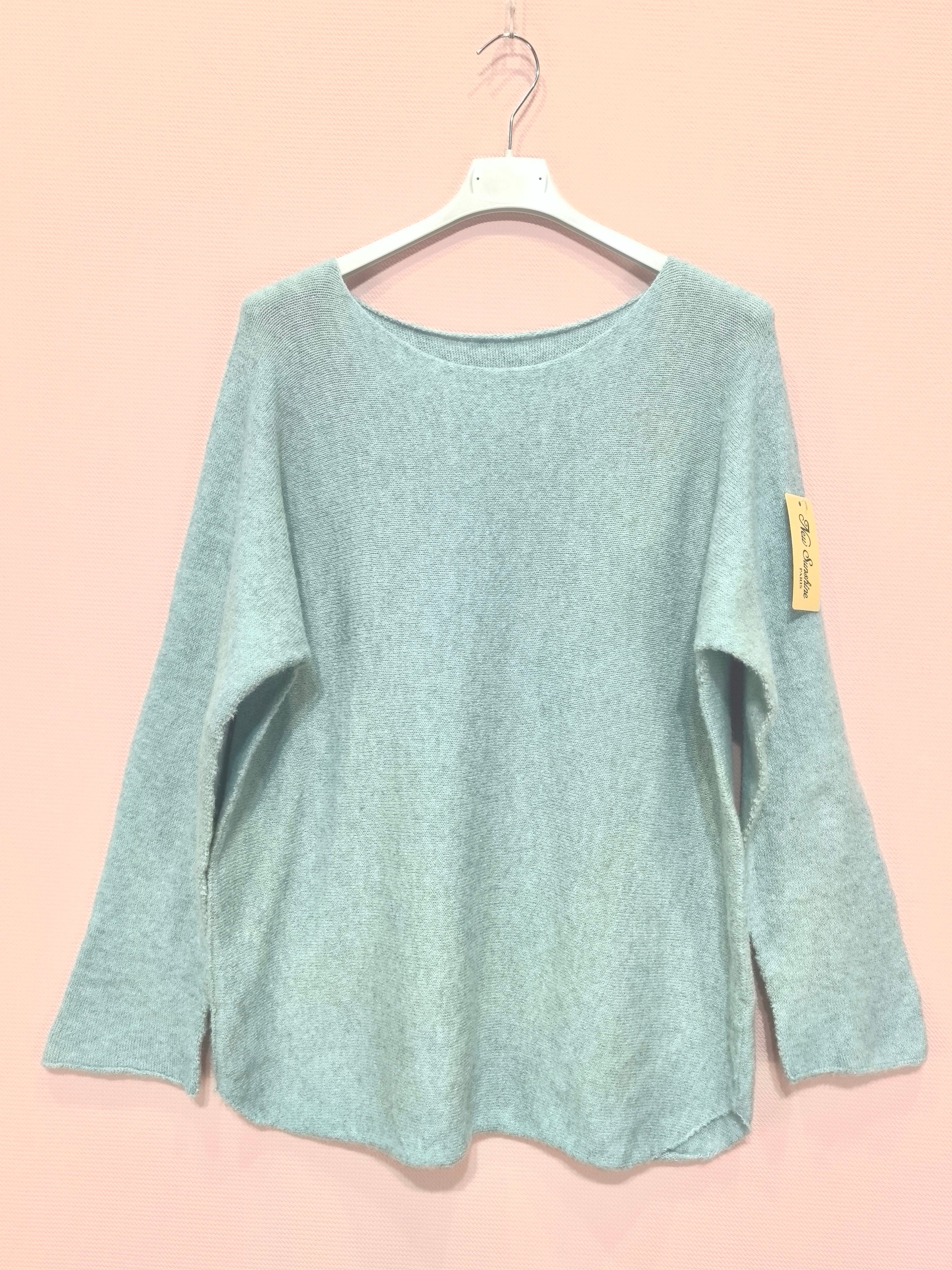 Pull col rond en maille en maille douce (x8)