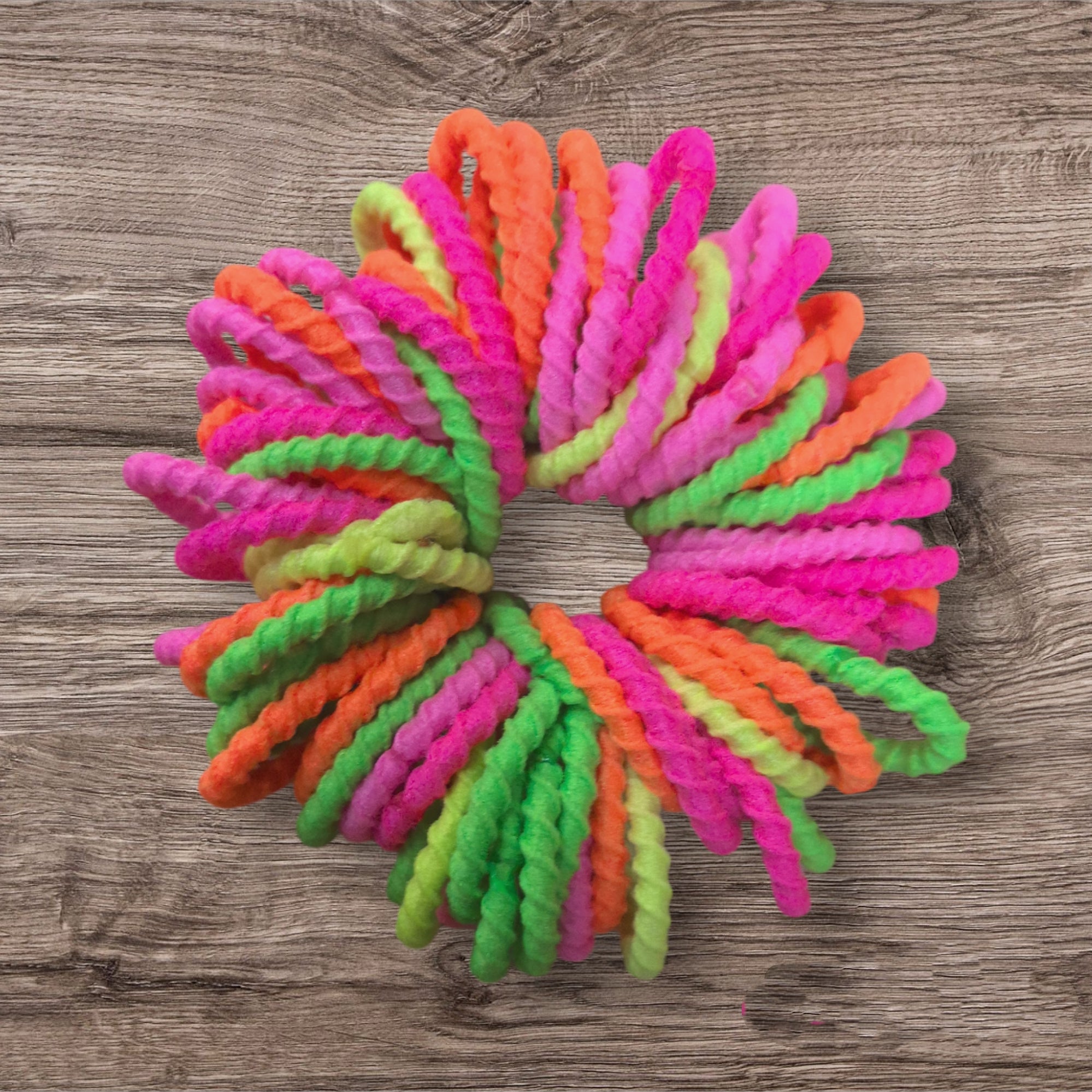 En boîte 72pcs Élastiques a cheveux  mignons (x12)