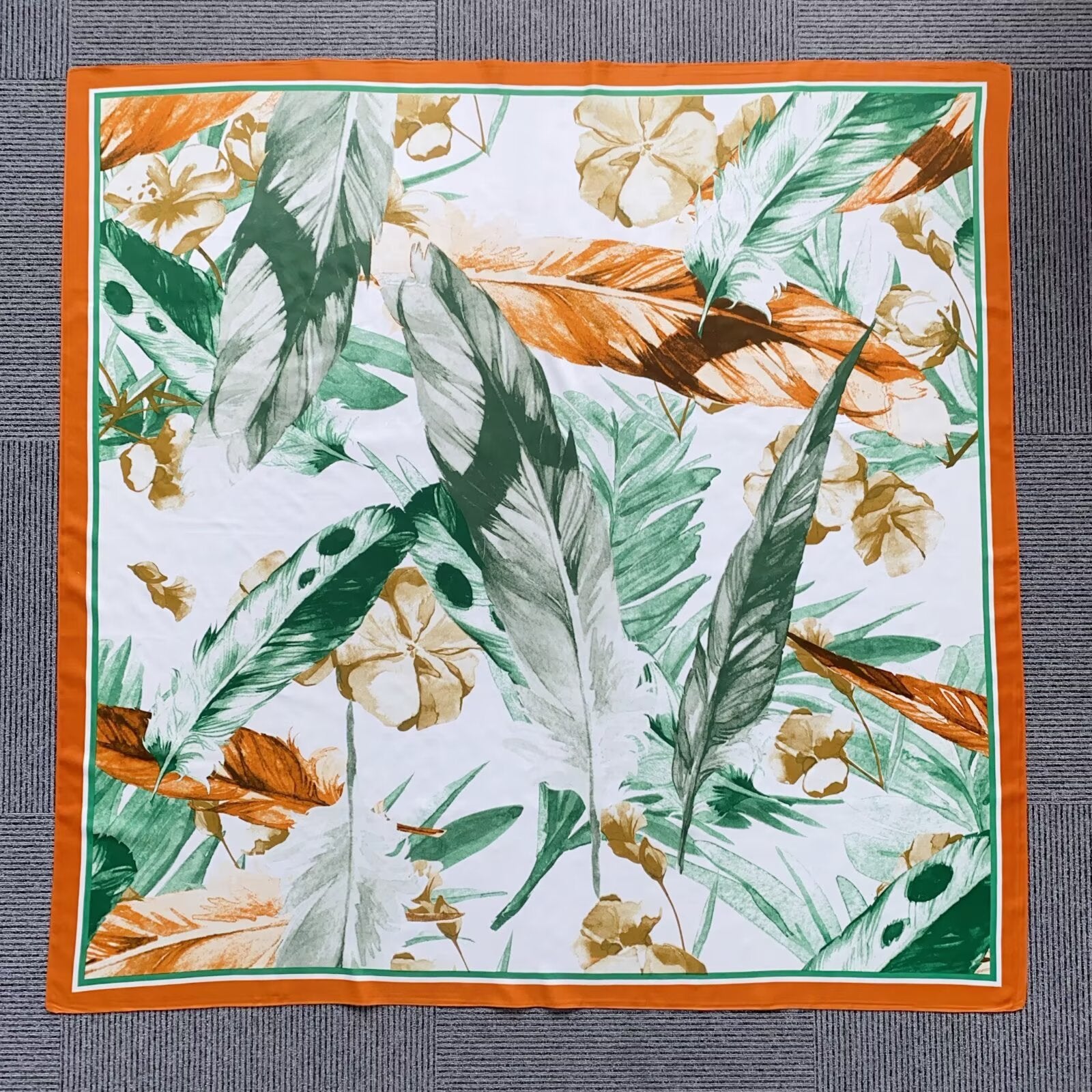 (Copie) Foulard Carré touche soie 130×130cm (x6)#36