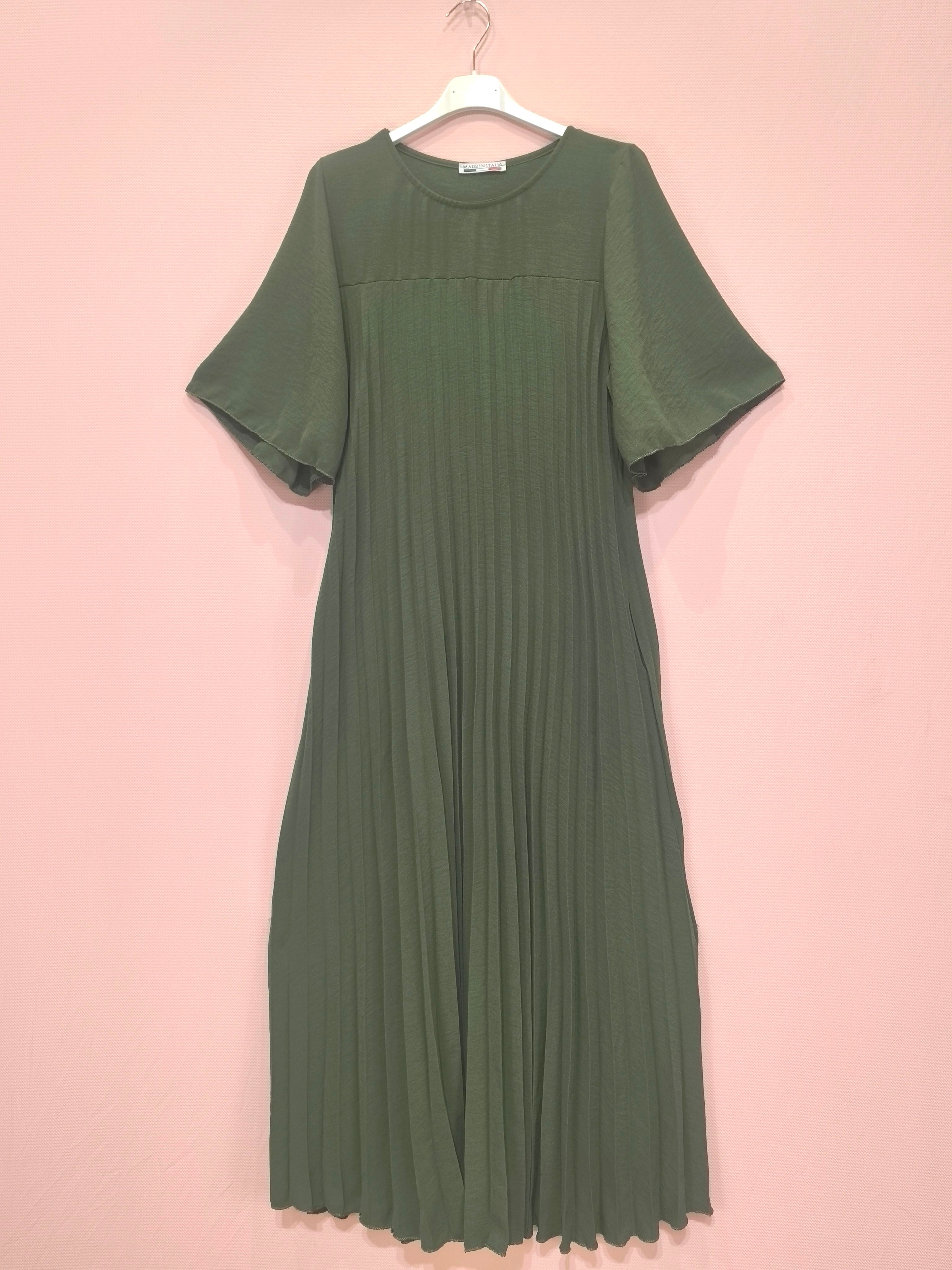 Robe Longue Plissée (x8)