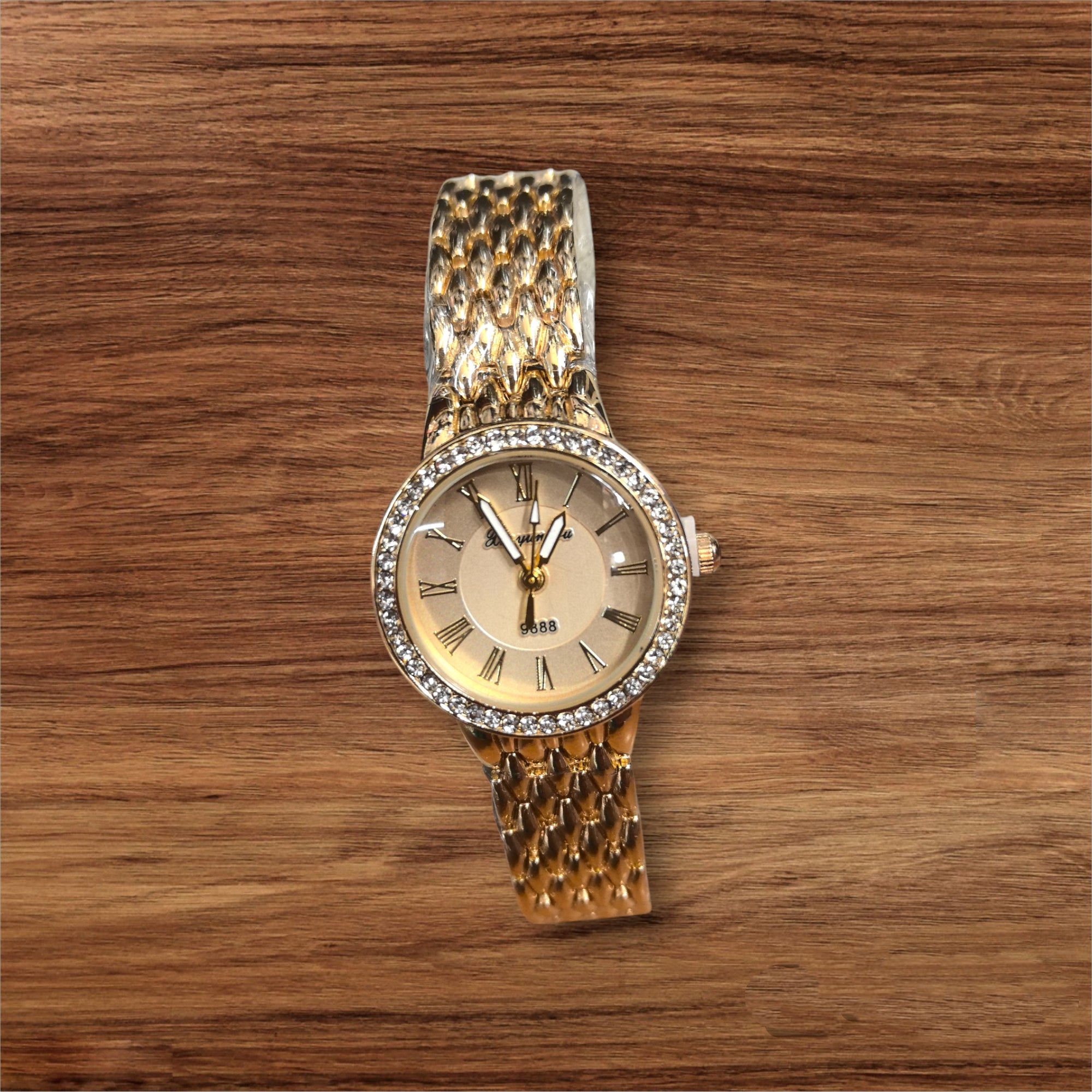 Montres femme bracelets métal Doré 9888B (x5)