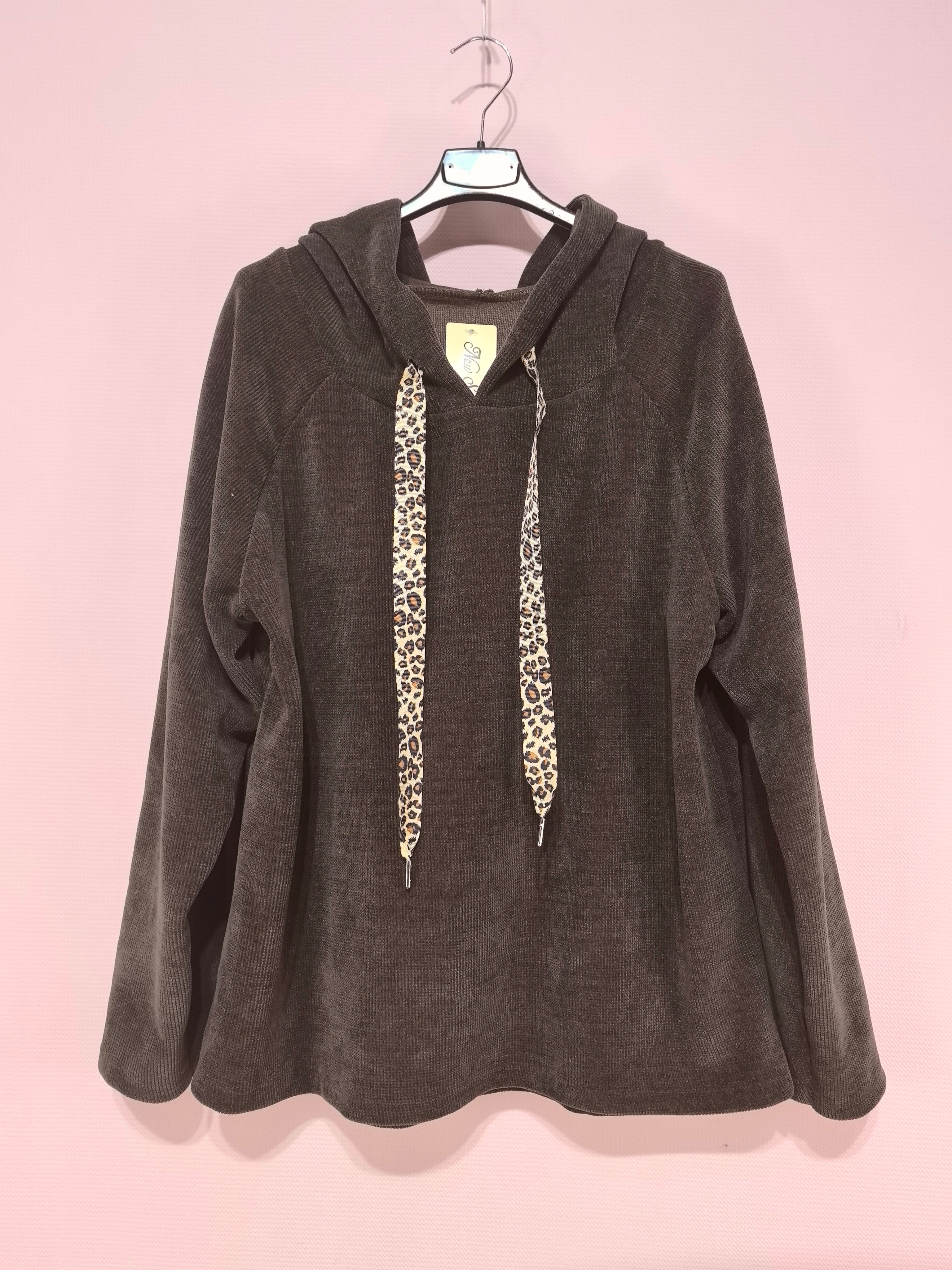 Sweat velours côtelé à capuche (x6)