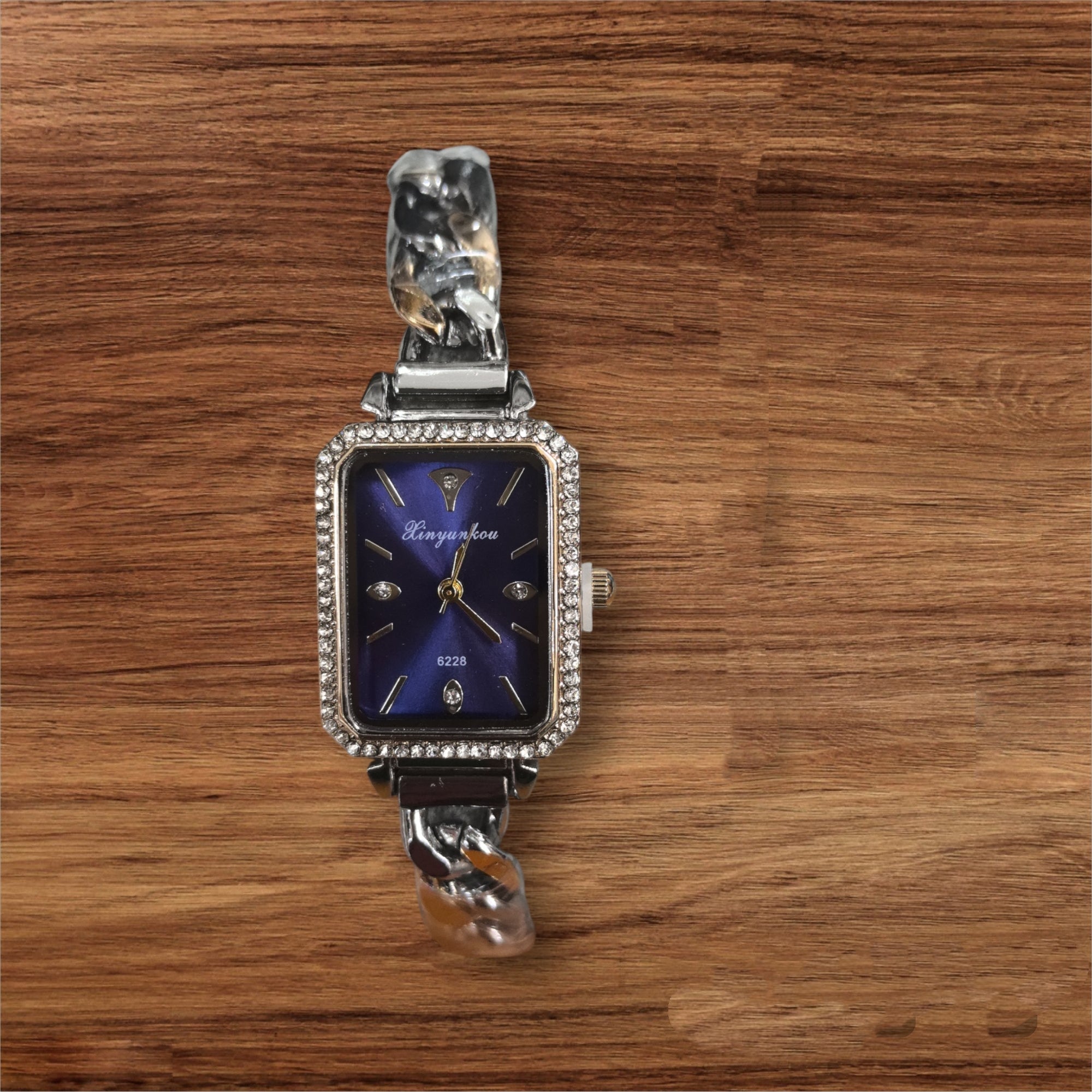 Montres femme bracelets métal 6228B (x5)