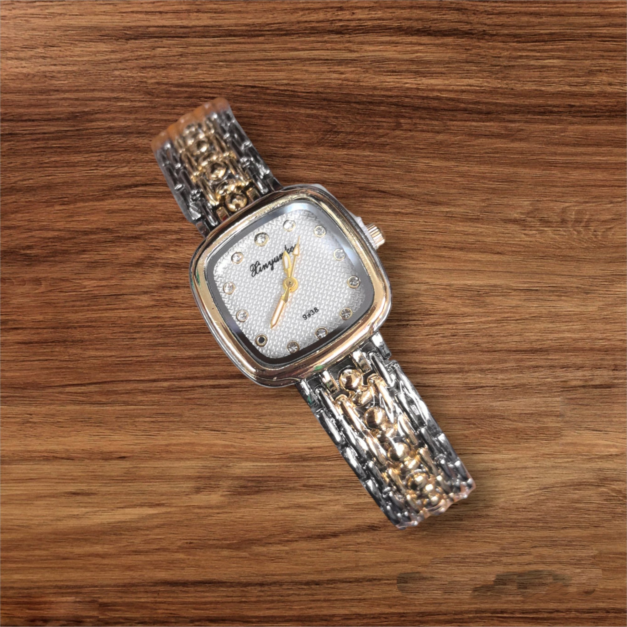 Montres femme bracelets métal 9938A (x5)