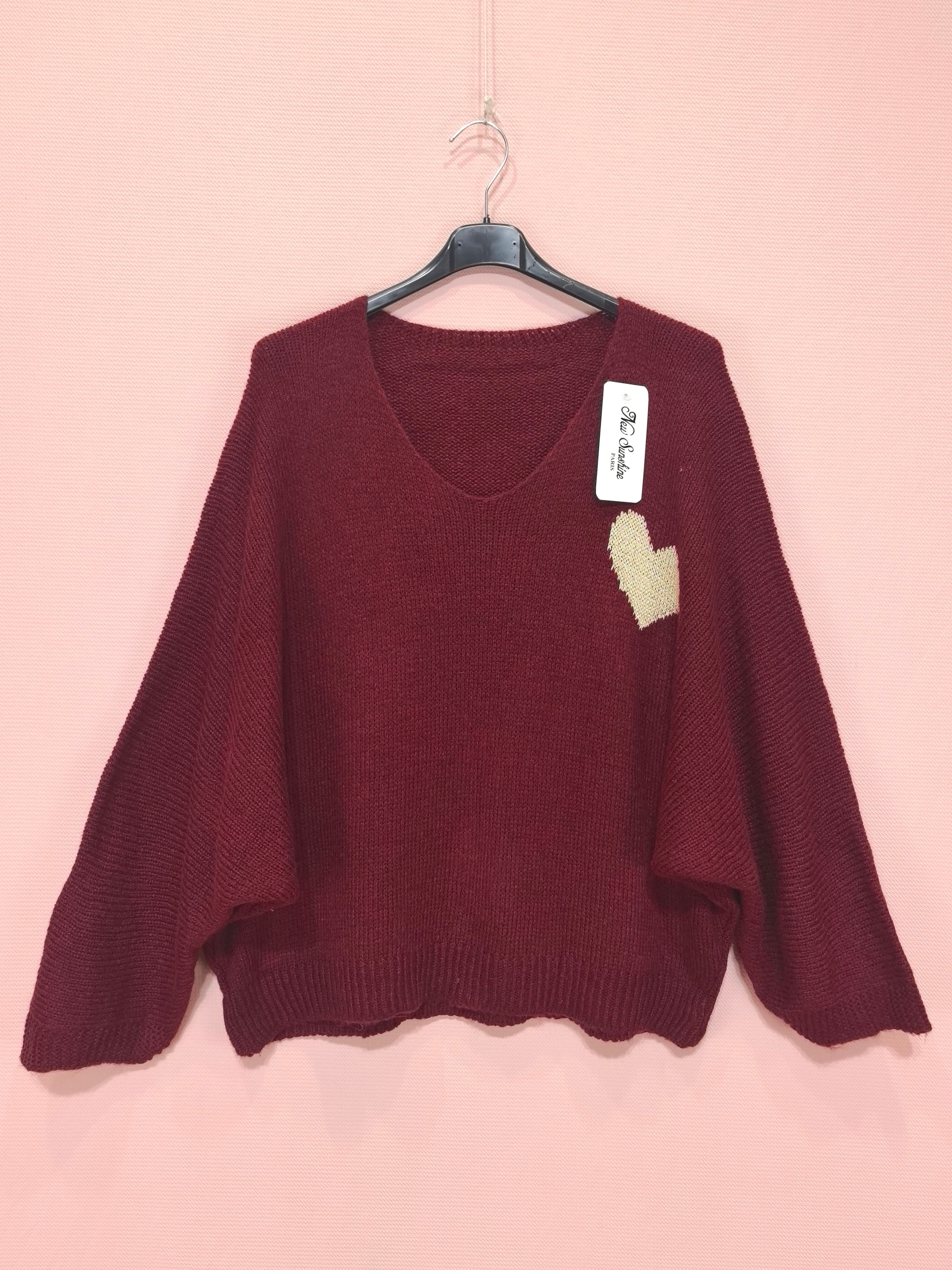 Pull manches chauve-souris avec coeurs dorés (x8)