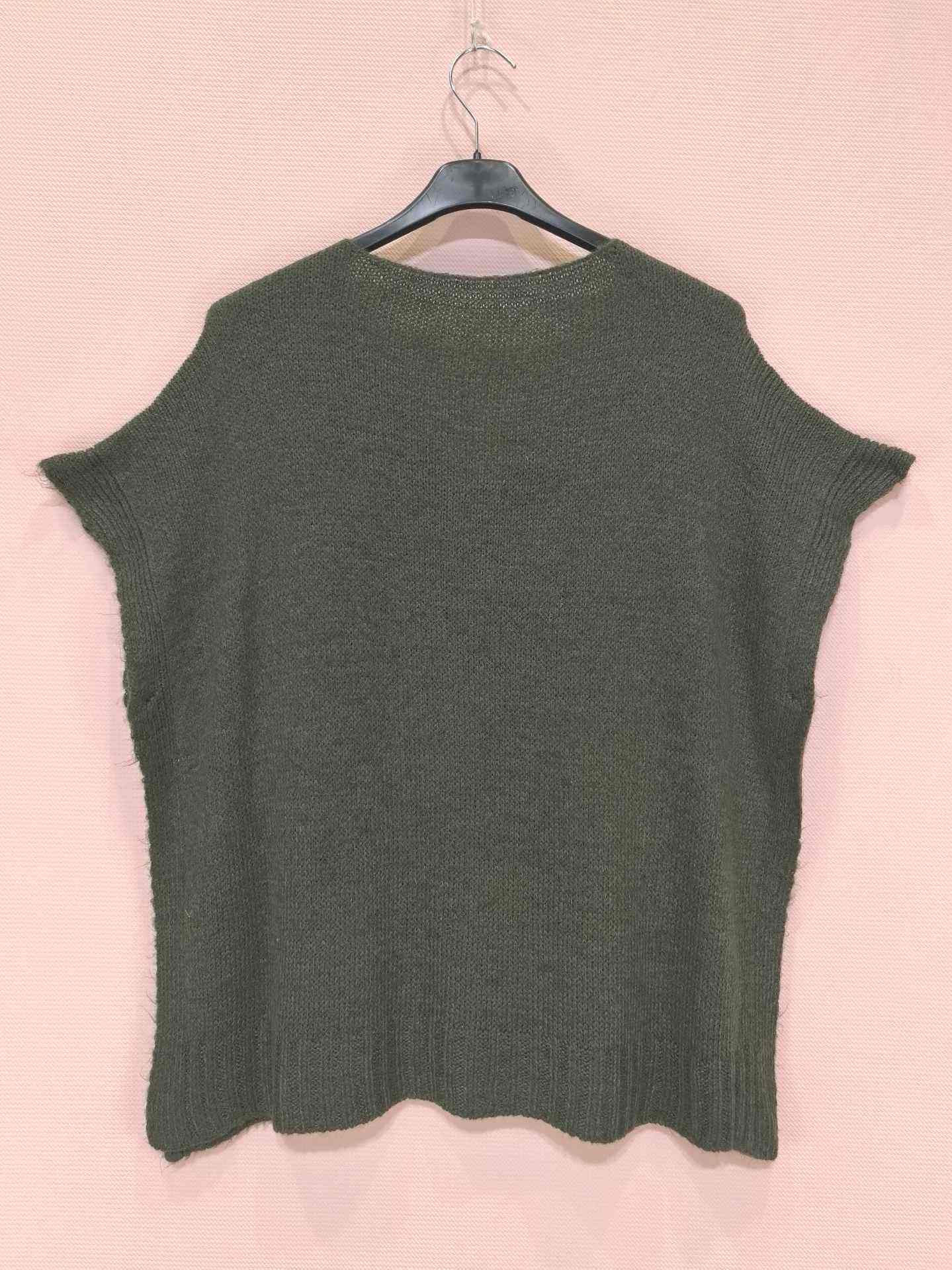 Pull Poncho à Boutons (x9)