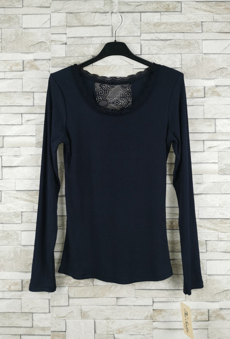 T-shirt en dentelle manche longue  (x9)