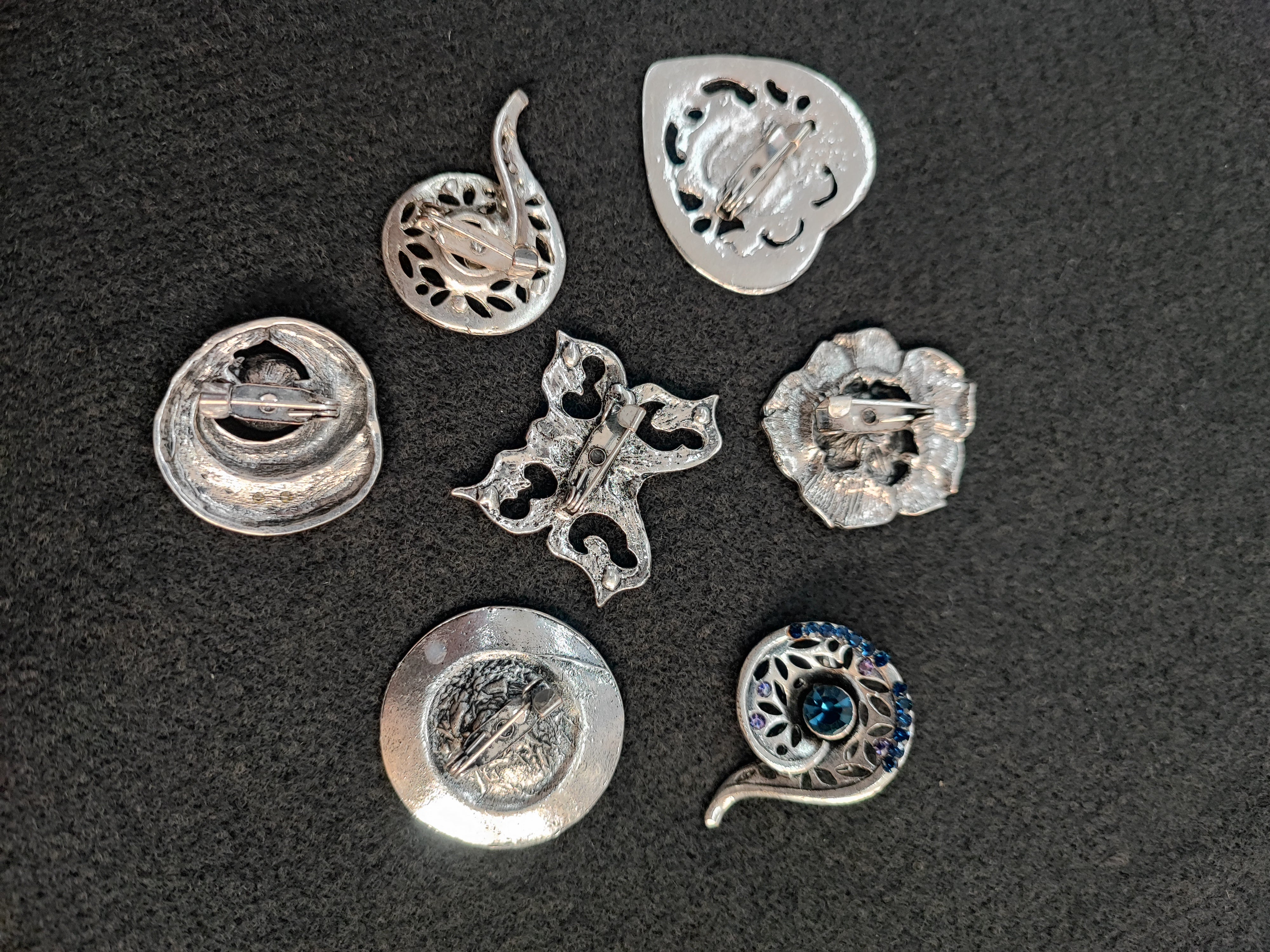 Broche épinglette (x12)