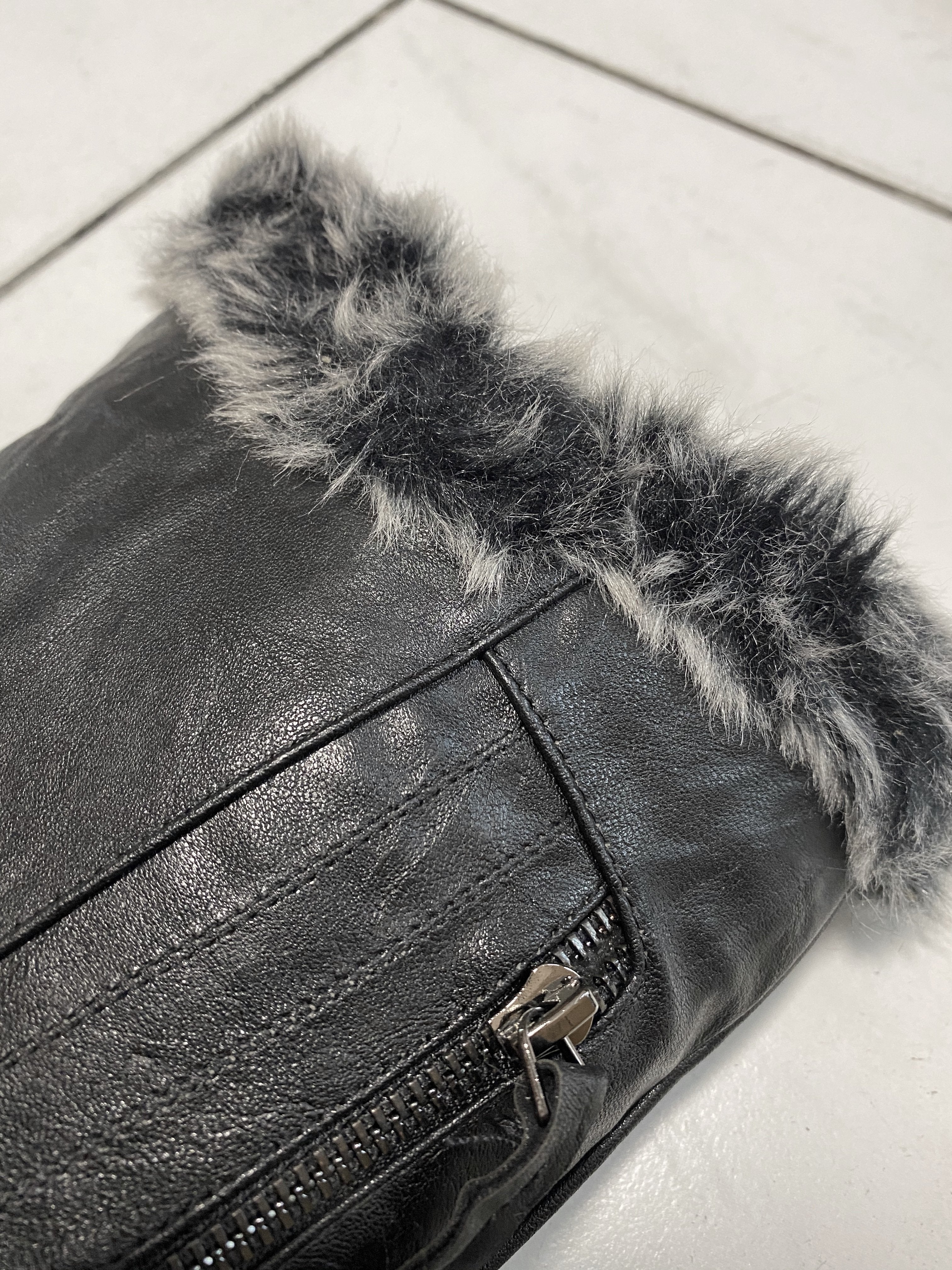 Cuissardes fourré fausse fourrure AMANDA 2 couleurs au choix (x12) 18,90€/paire | Grossiste-pro