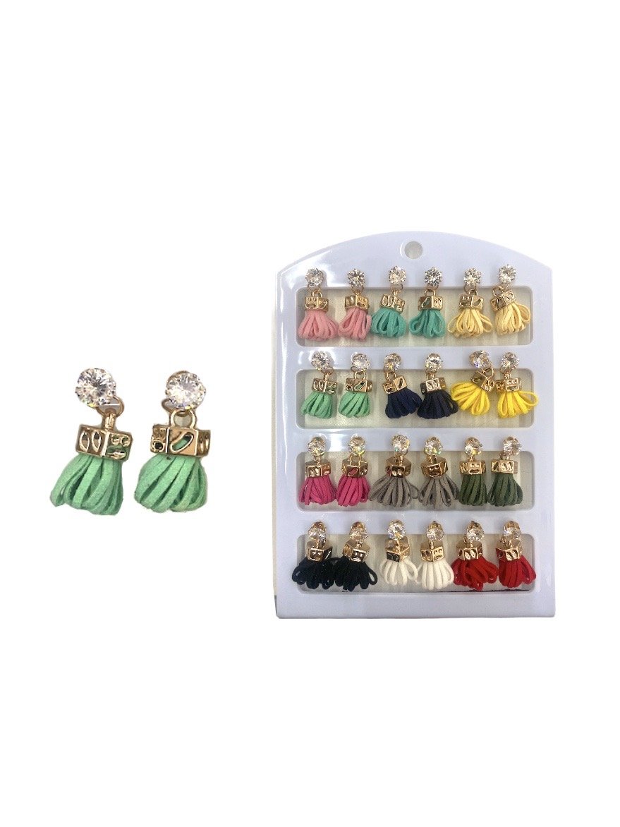 LOT DE 12 - Boucles d'oreilles pendantes pompon fantaisie 0,62€/paire | Grossiste-pro