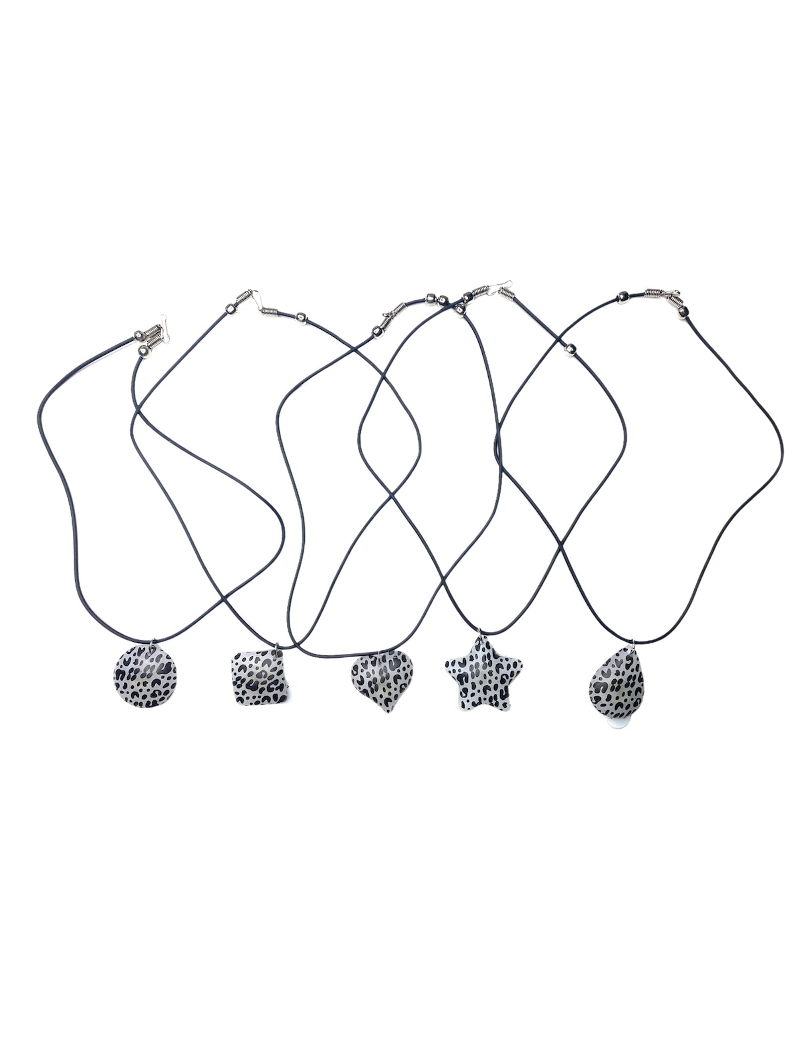 Collier pendentif translucide léopard (x24)