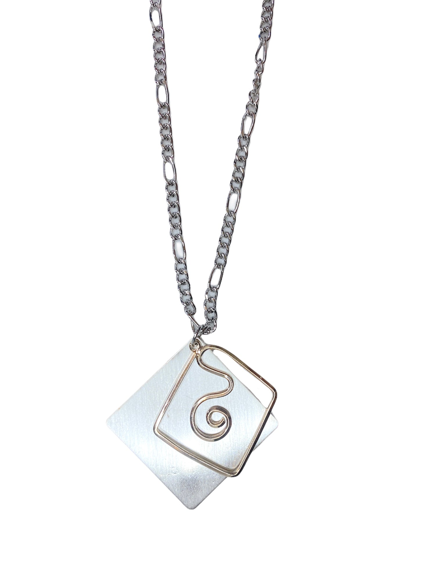 Collier pendentif carré(X3)