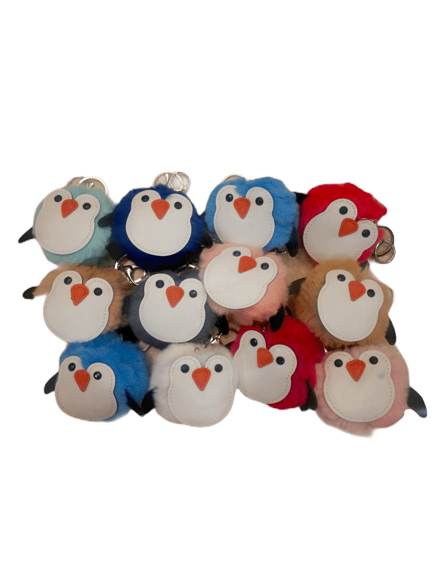 LOT DE 12 - Porte-clé pingouin pompon fourrure 1,80€/unité | Grossiste-pro