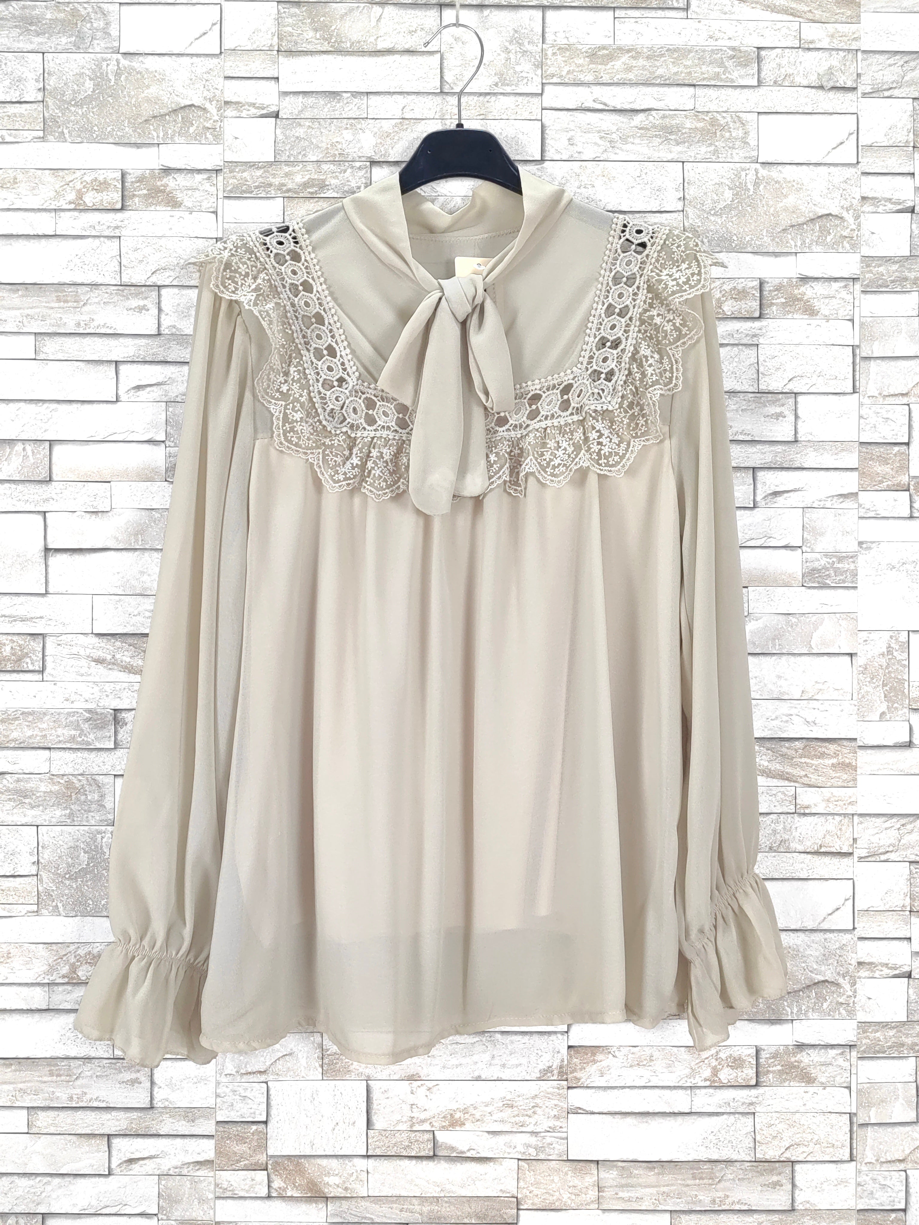 Blouse col lavallière（x9）