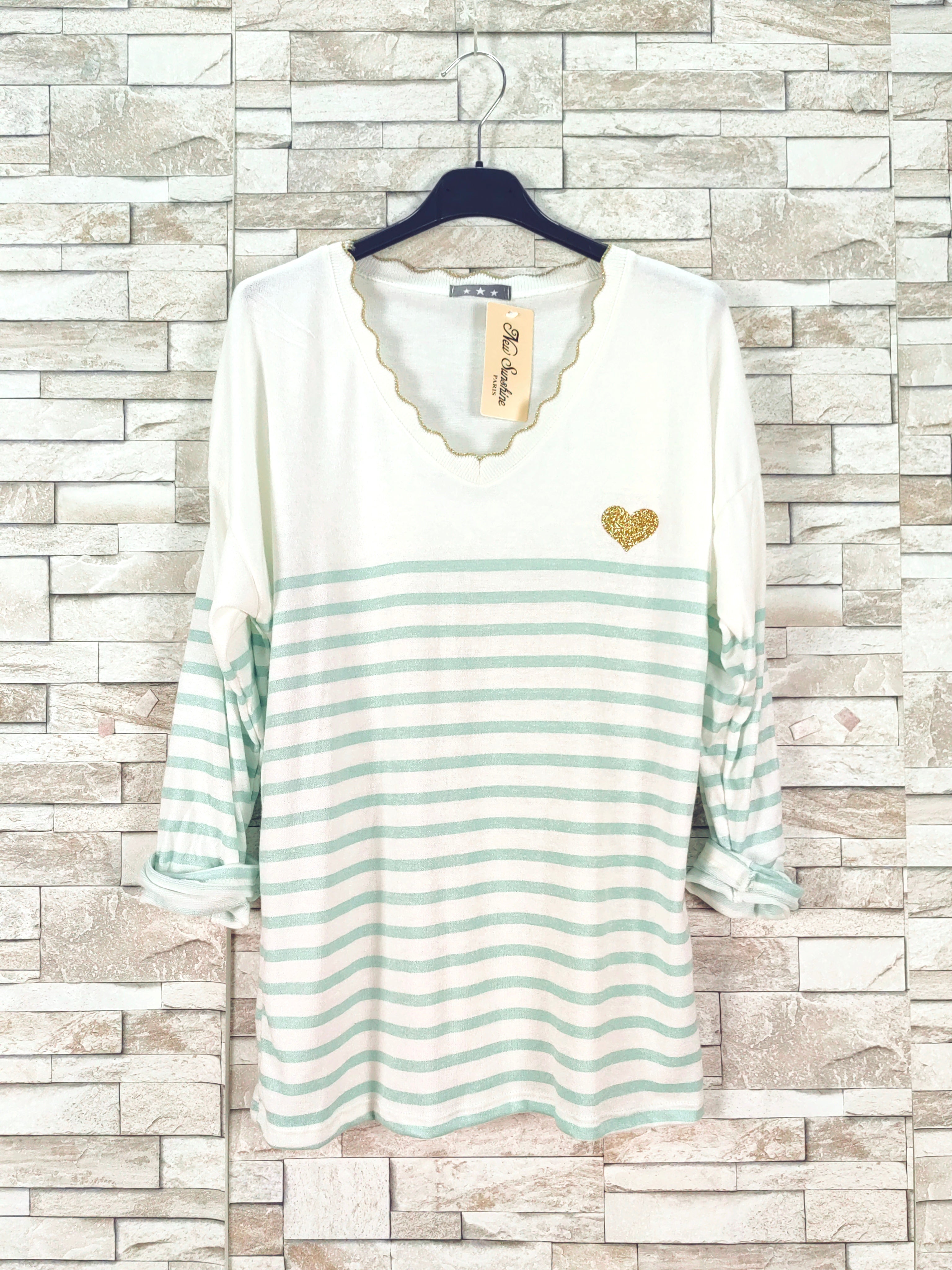 Long-sleeved striped t-shirt (x9)