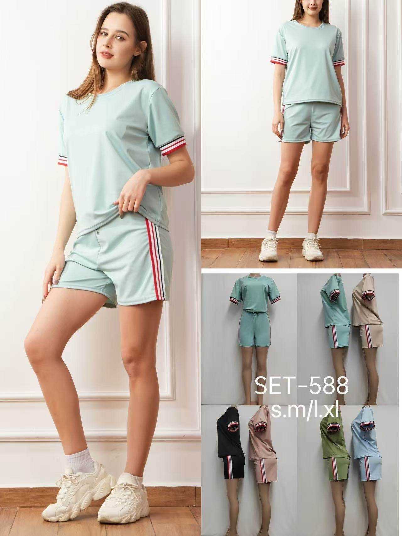 Ensemble sporty short à bandes latérales (x12)