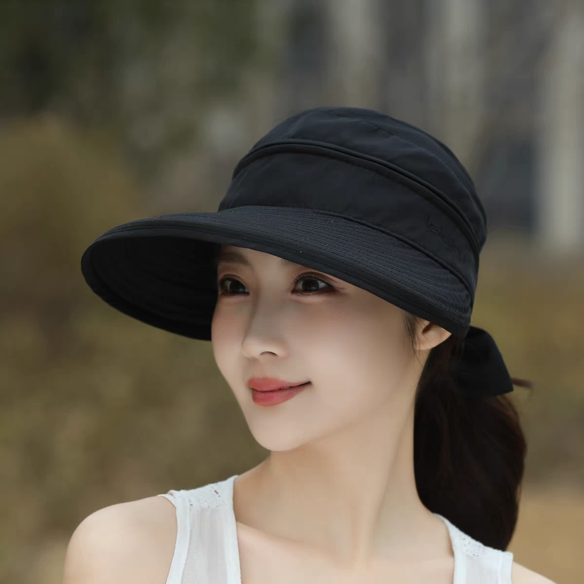 Chapeau solaire 2-en-1 à zip, visière extra-large sans dessus, protection anti-UV pour femme (x12)