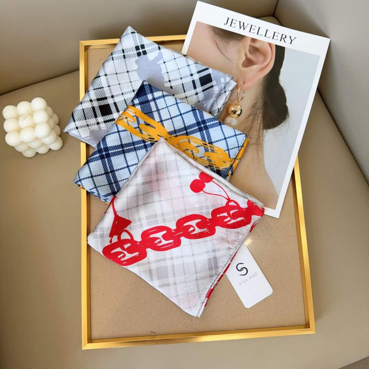 Foulard Carré touche soie 70cmx70cm (x12)#25