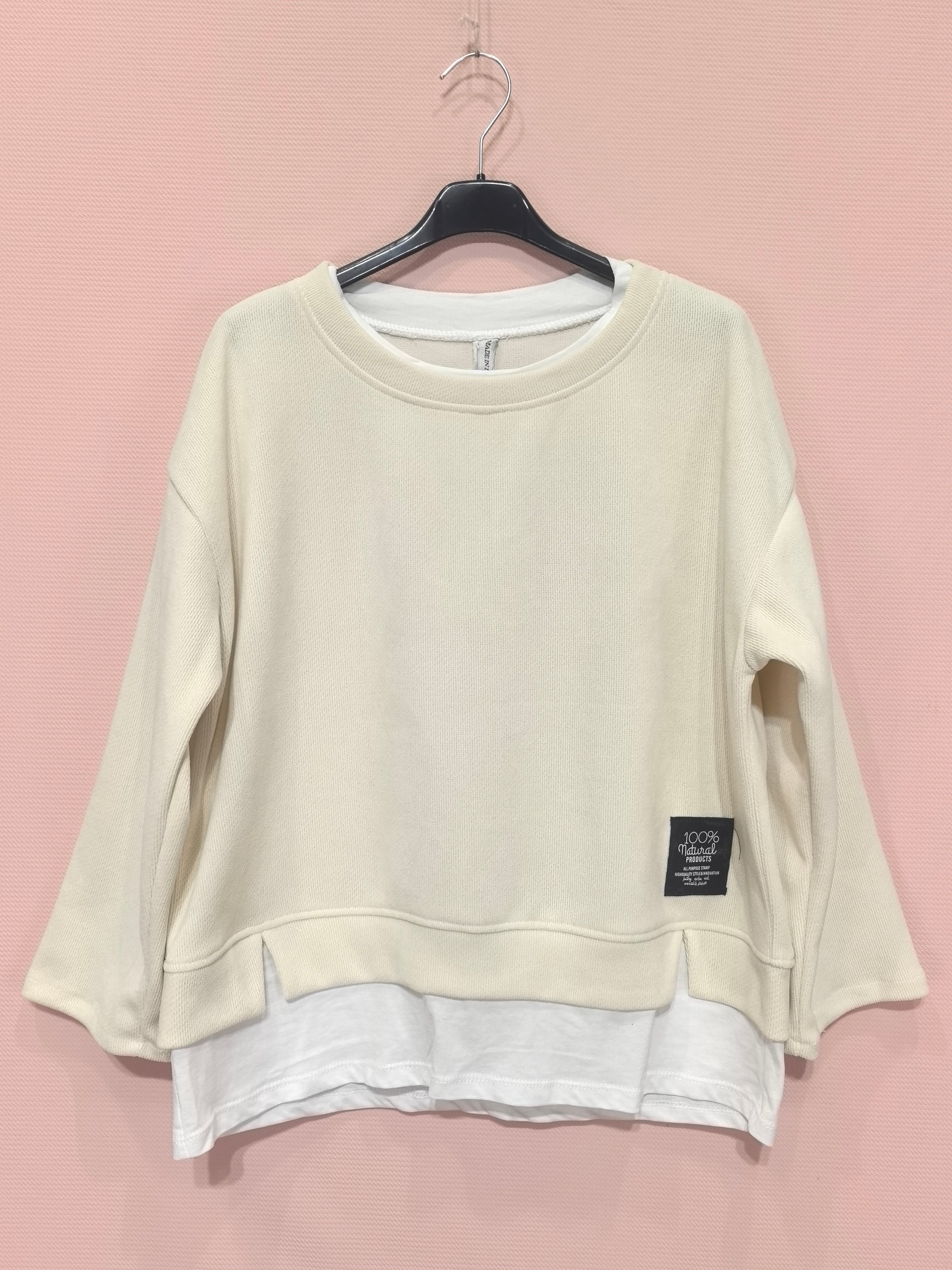 Sweat bicolore superposé 
Style casual-chic polyvalent 
En tissu texturé au toucher doux (x6)