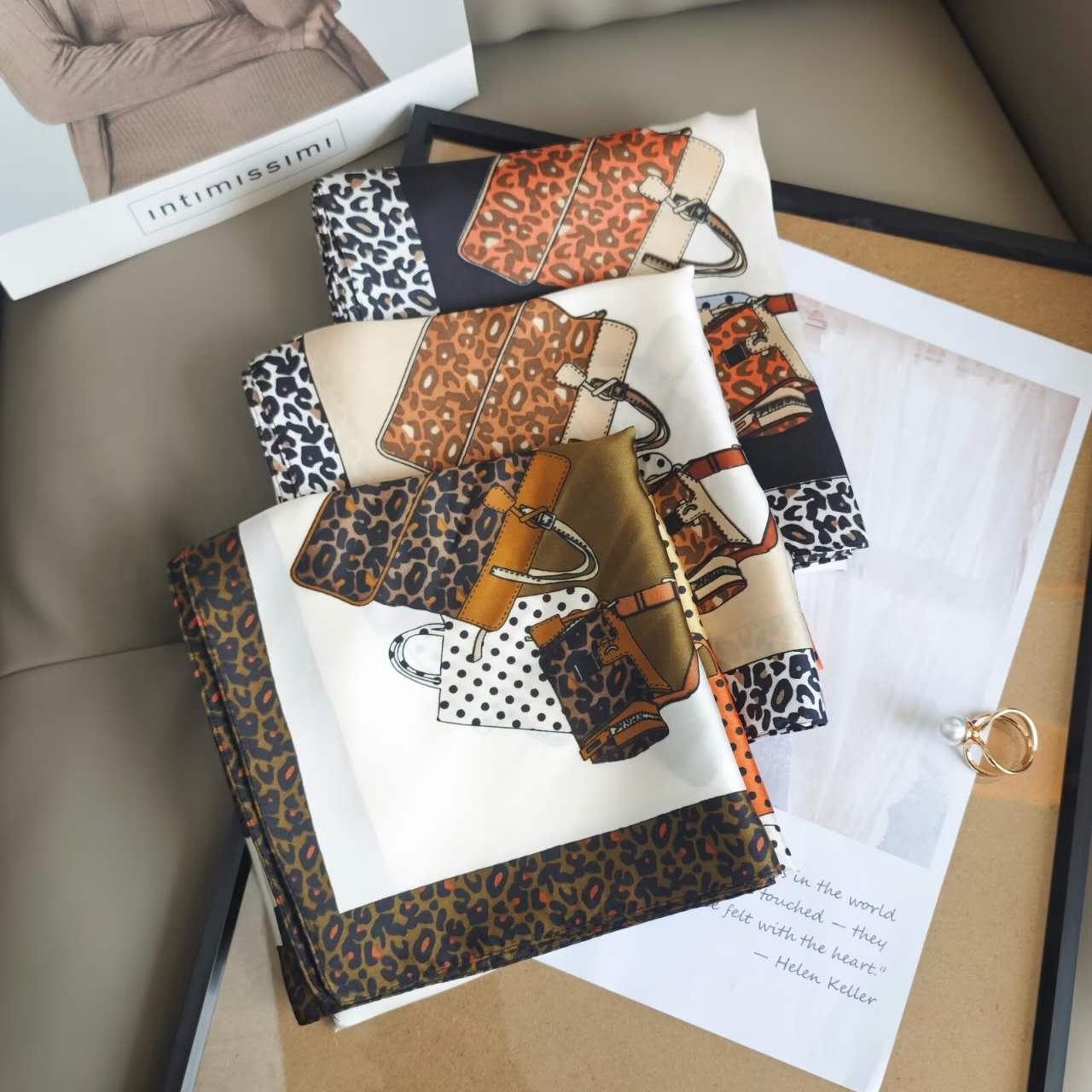 Foulard Carré touche soie 70cmx70cm (x12)#27