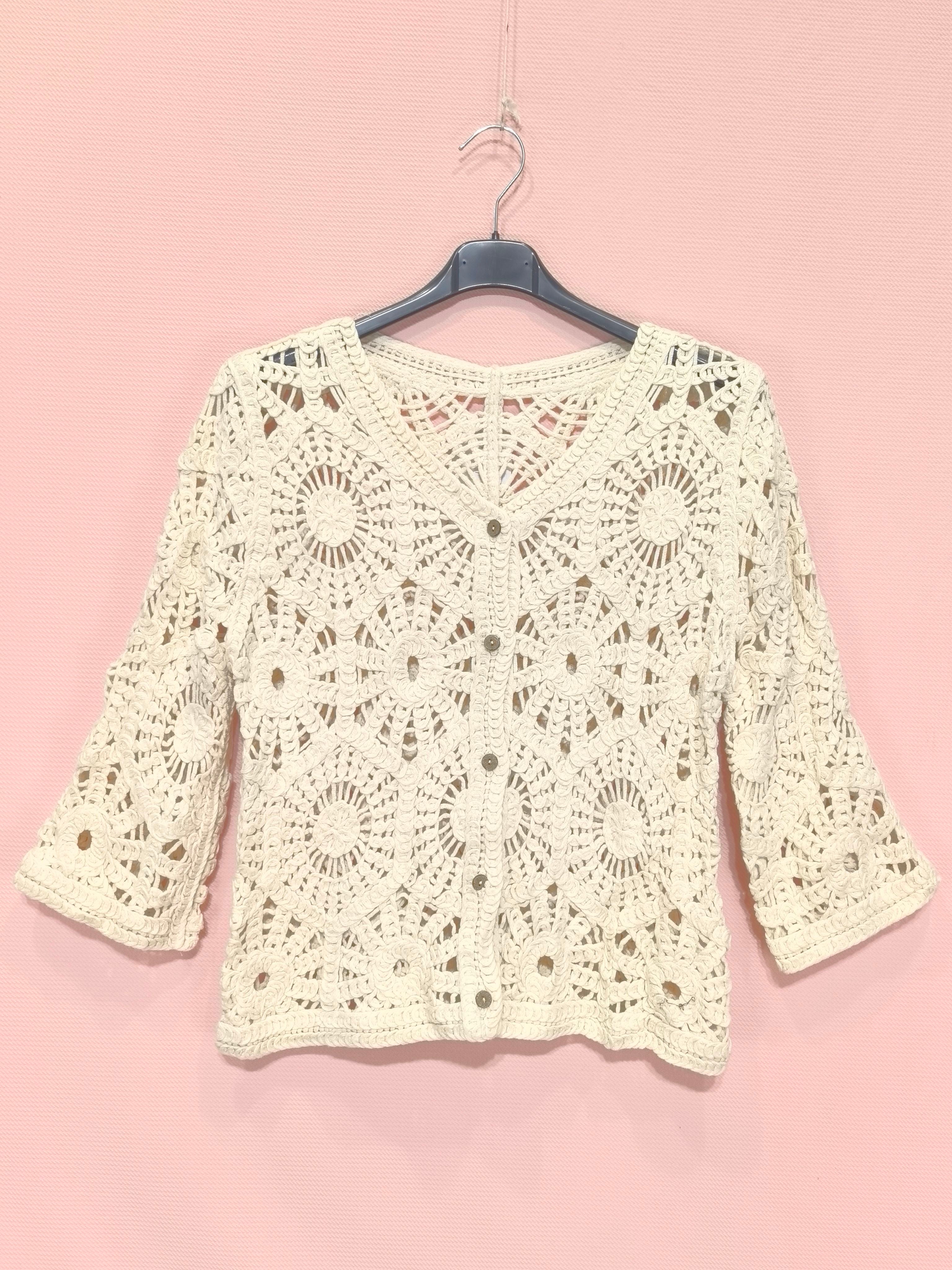 Gilet en crochet ajouré à motifs floraux(x6)