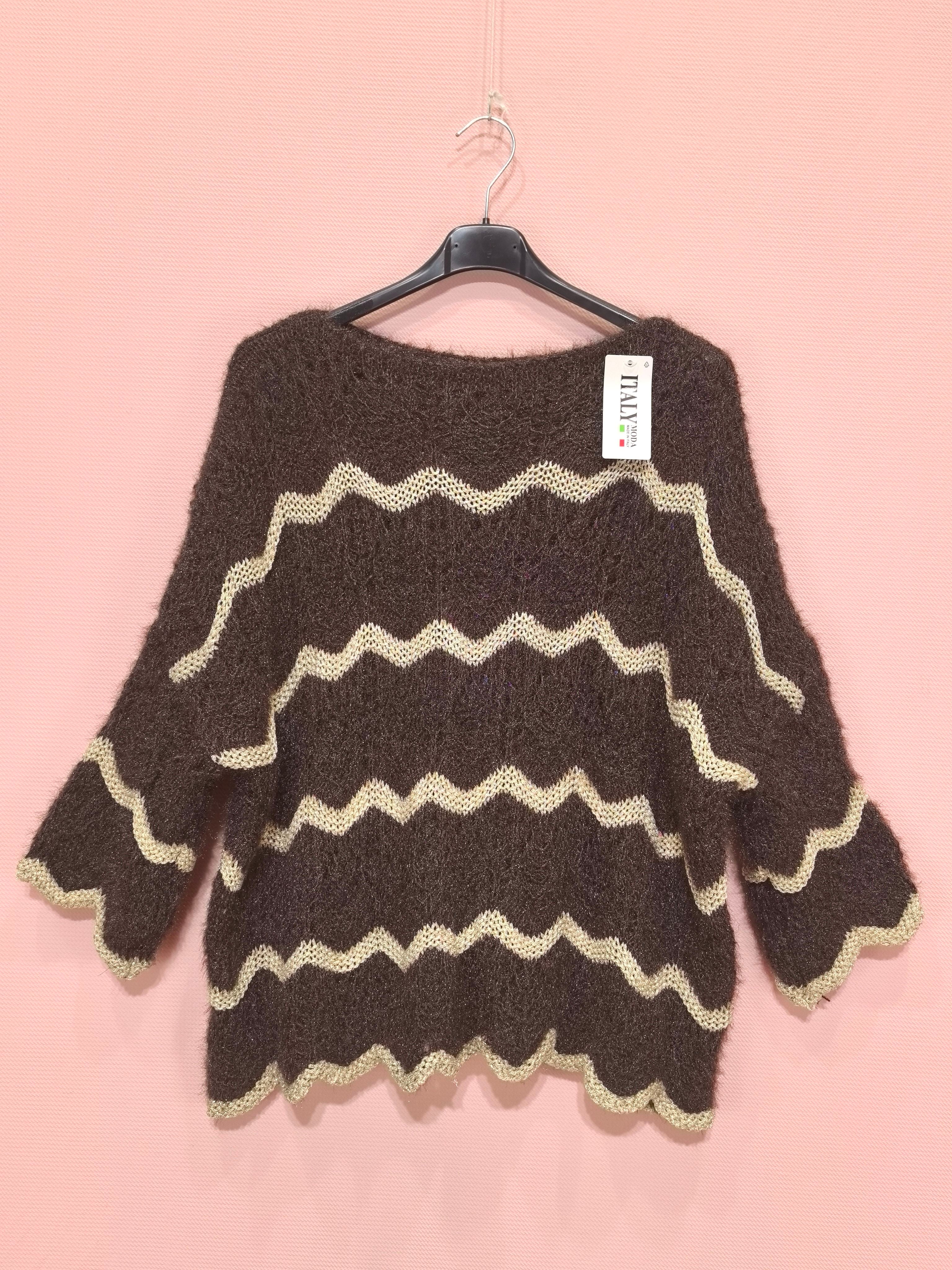 Pull ajouré à volants ondulés (x6)