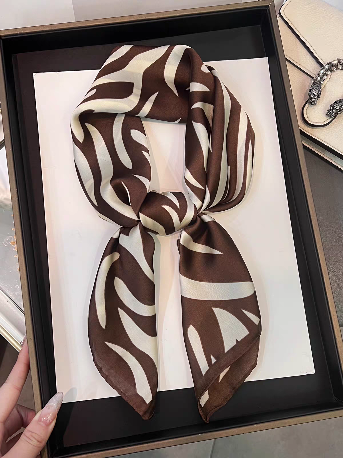 Foulard carré  90cm imprimé fantaisie (x10)#84