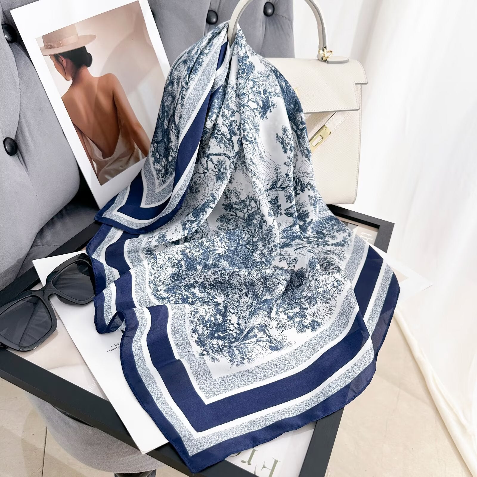 Foulard Carré touche soie 70cmx70cm (x12)#