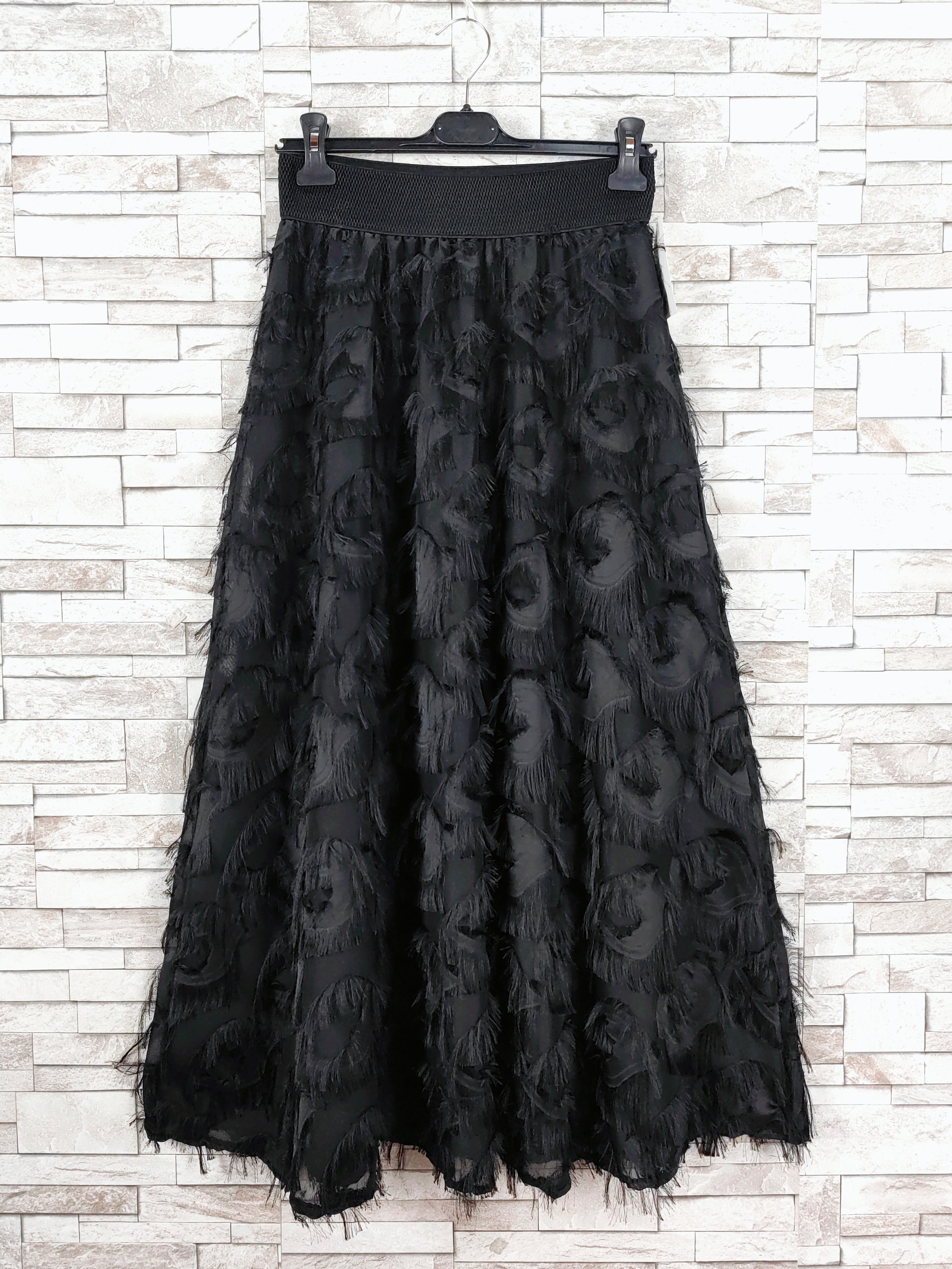 feather pattern skirt (x3)