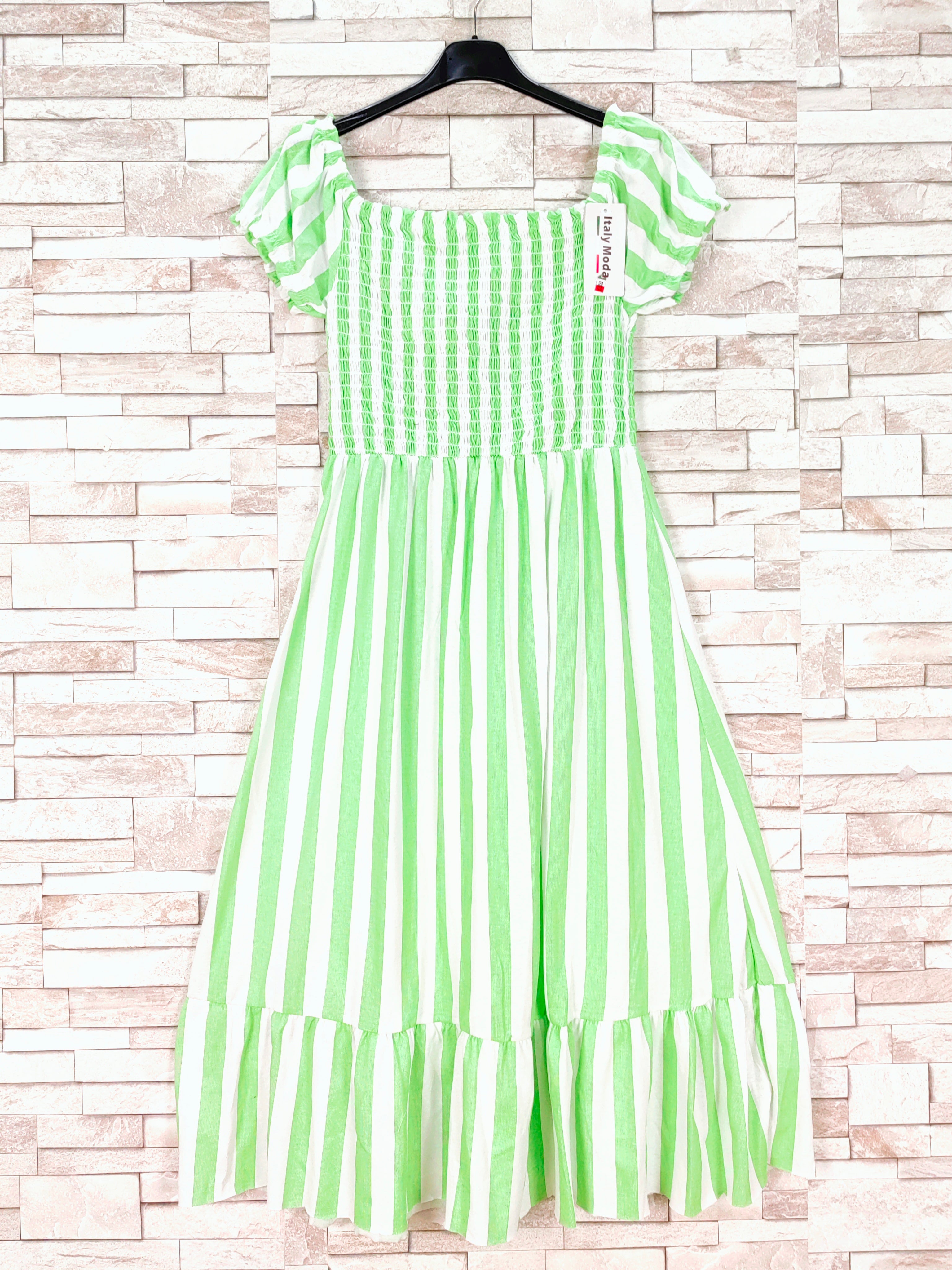 Striped dress (x6)