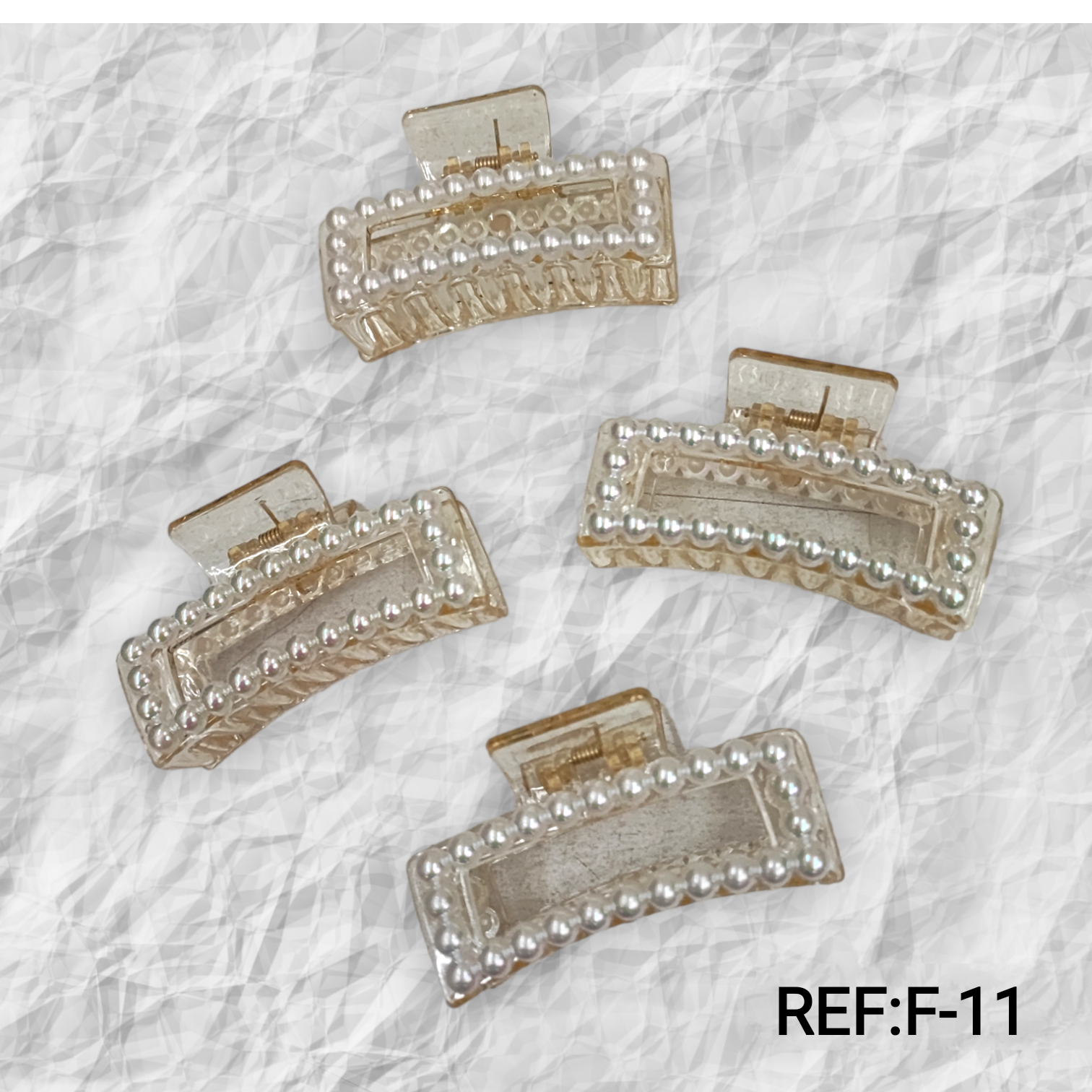 Pearl hair clip

 (X12)