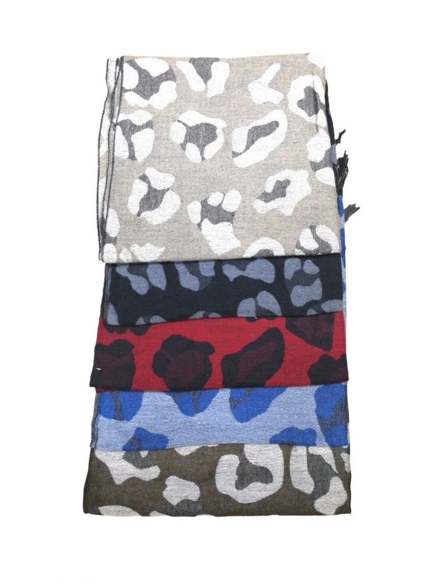 Écharpe avec coton motif léopard militaire  (x12)   3,50€/unité | Grossiste-pro