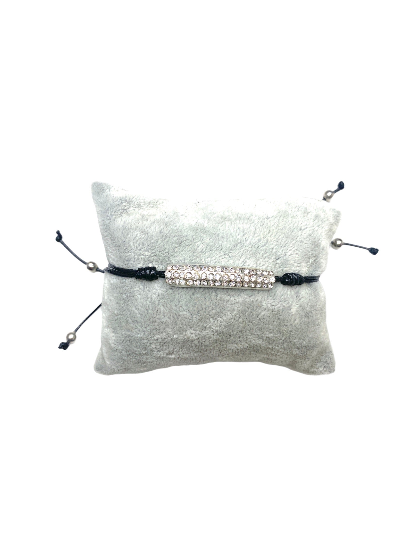 Rectangle string bracelets (x12)